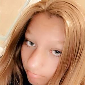 Meet your Posher, Amelia